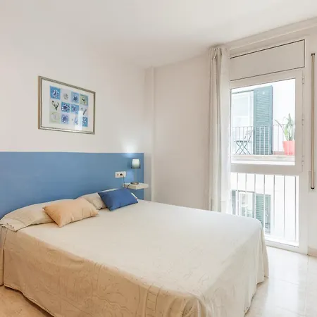 Nova By Hello Homes סיטגס